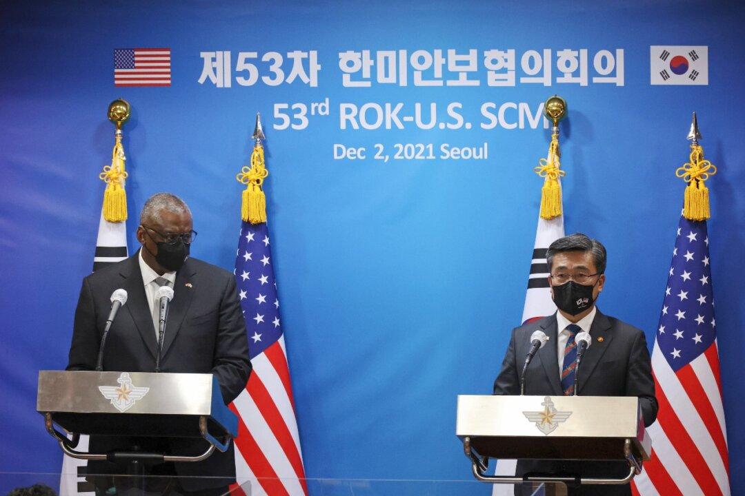 US Defense Chief Raises Concern About China’s Drive for Hypersonic Weapons