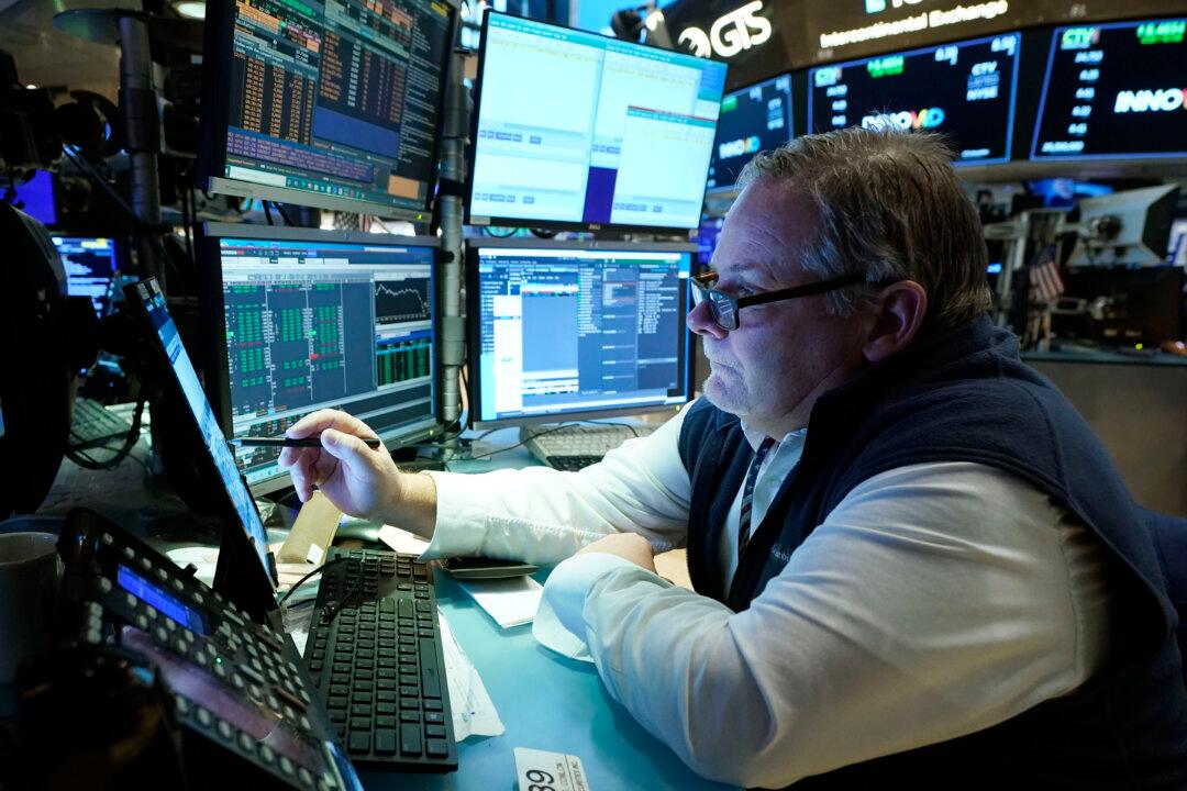 JPMorgan Downgrades Russian Stocks to ‘Neutral’ as Ukraine Tensions Ratchet Up