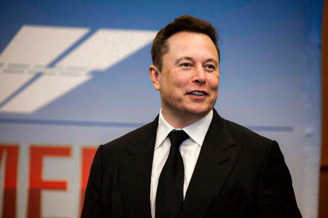 Musk Says He’s Sold Enough Tesla Stock to Meet Target, Slams ‘Wokeness’ and California’s ’Overtaxation’