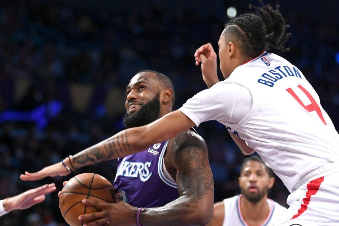 Clippers Lean on Marcus Morris Sr., Paul George in Win Over Lakers
