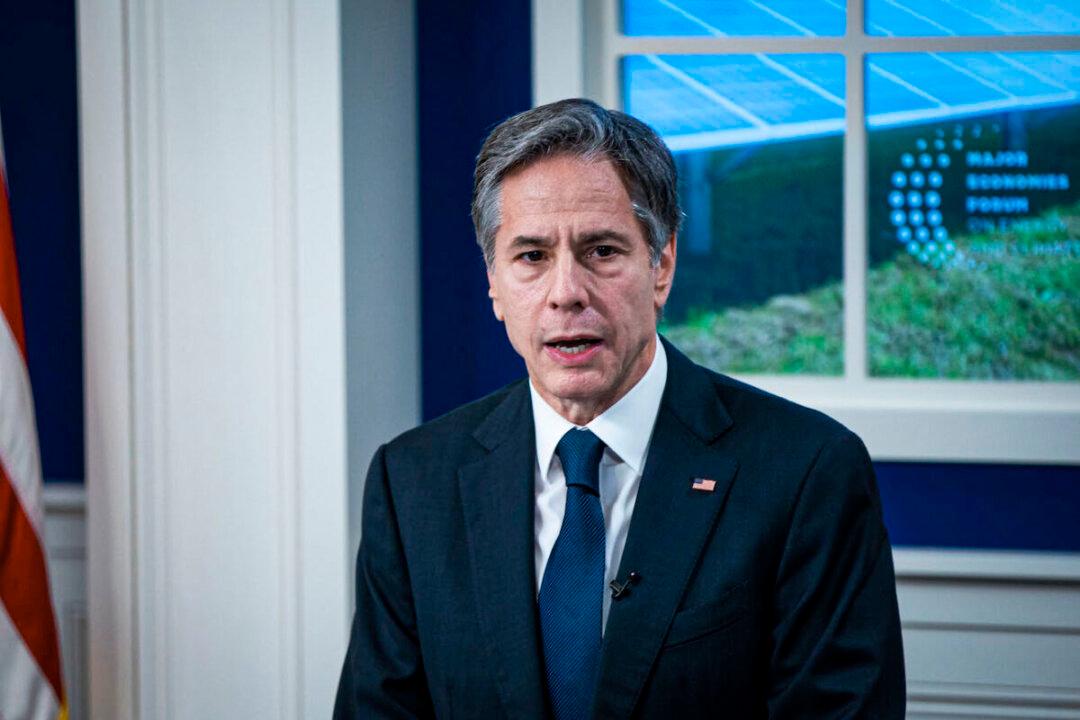 US ‘Resolutely Committed to Taiwan’ If China Invades, Blinken Says