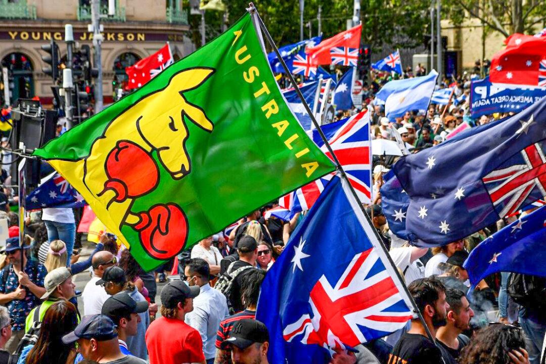 Australians Mount 2 Large Protests in Victoria State Against Government Pandemic Measures
