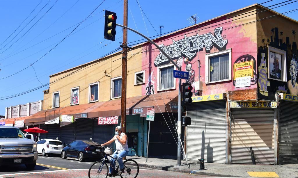 Fashion District Company Owner Sentenced to Prison for Customs, Tax Violations