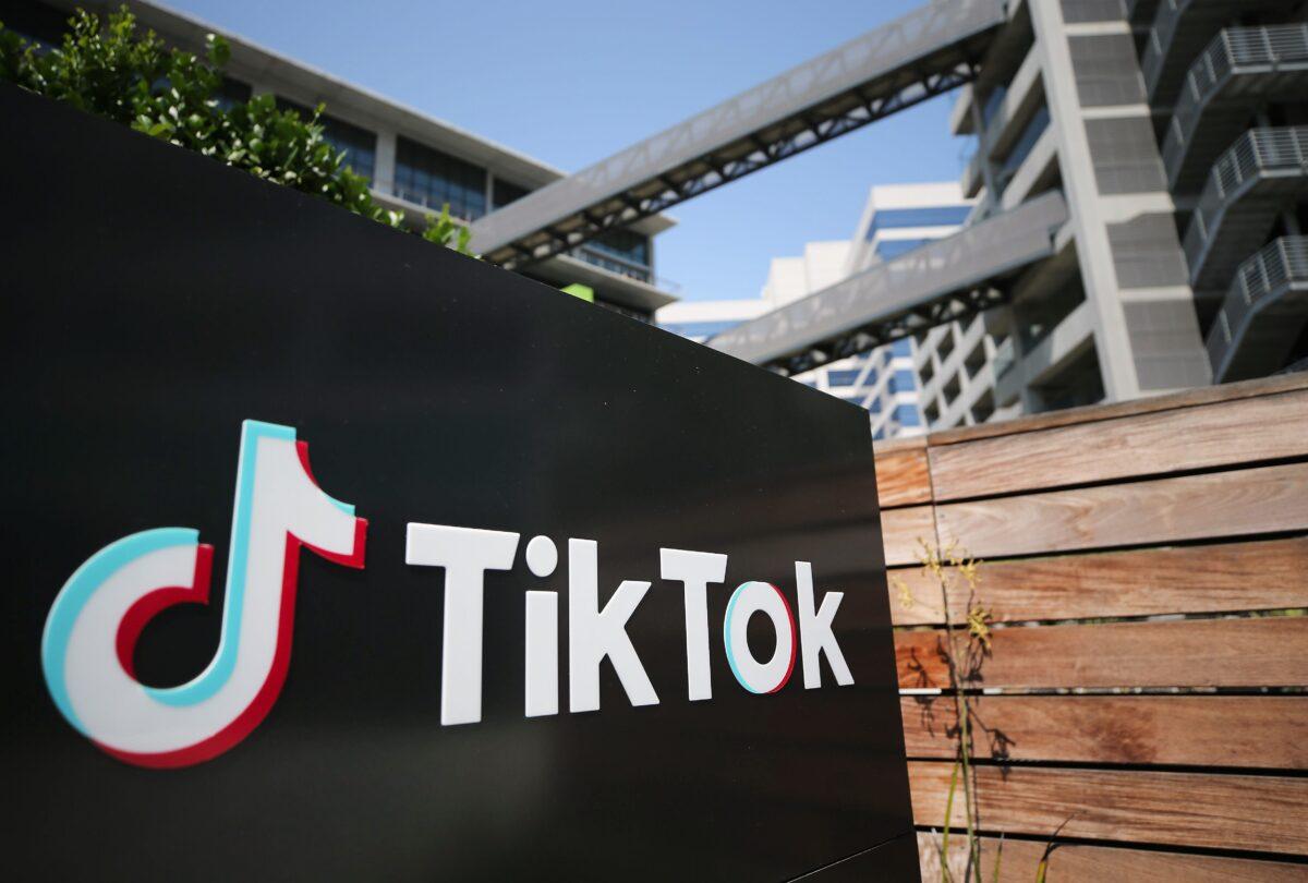 TikTok Users Are Feeding Data to CCP Intelligence Agencies, Cyber Experts Warn