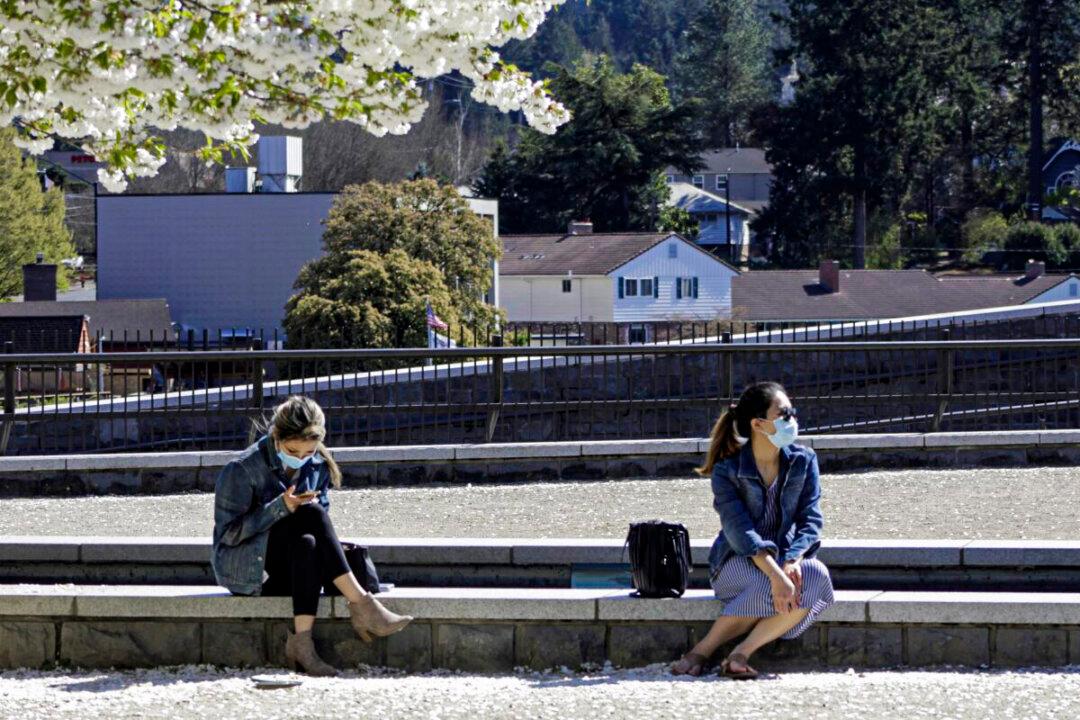 Oregon Health Officials Seek to Make Indoor Mask Mandate Indefinite