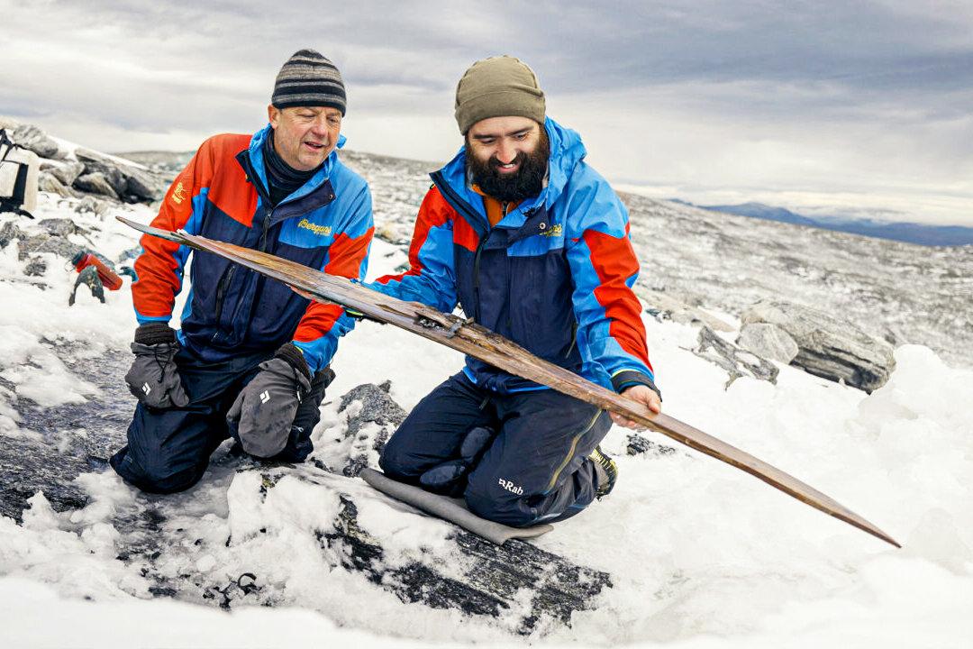 Glacier Archeologists Uncover 1,300-Year-Old Wooden Ski With Leather Straps Preserved by Ice in Norway