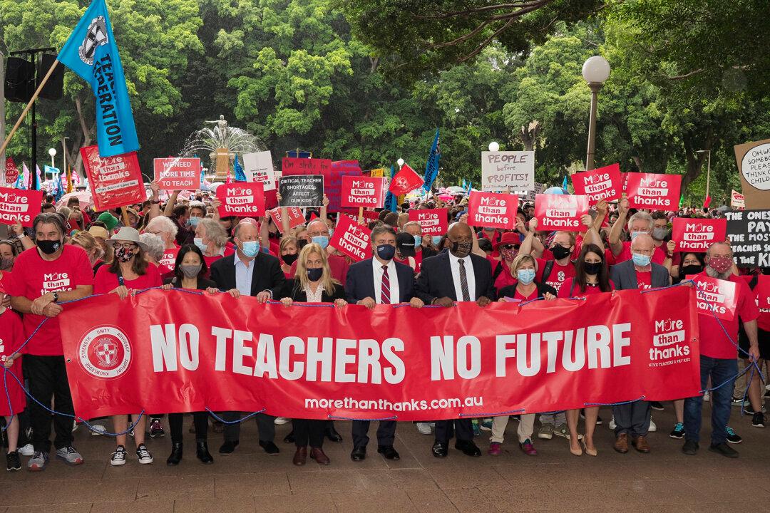 Tens of Thousands of Australian Teachers Strike for Better Workloads and Salaries