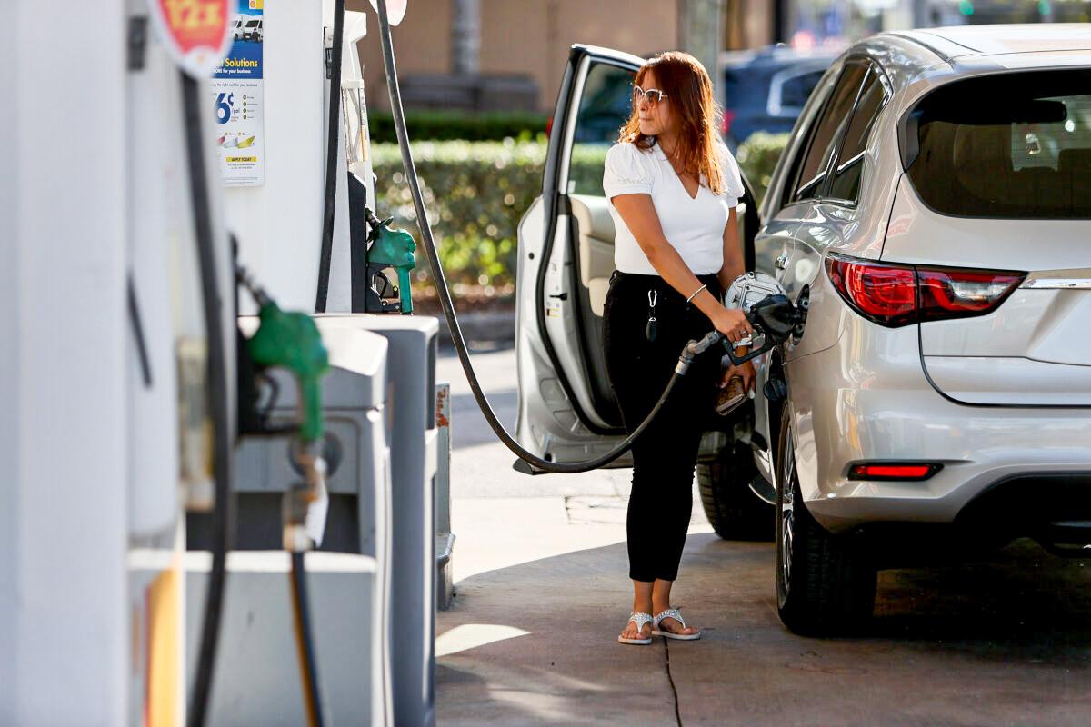 Gas Prices Fell Nationwide in Past Week