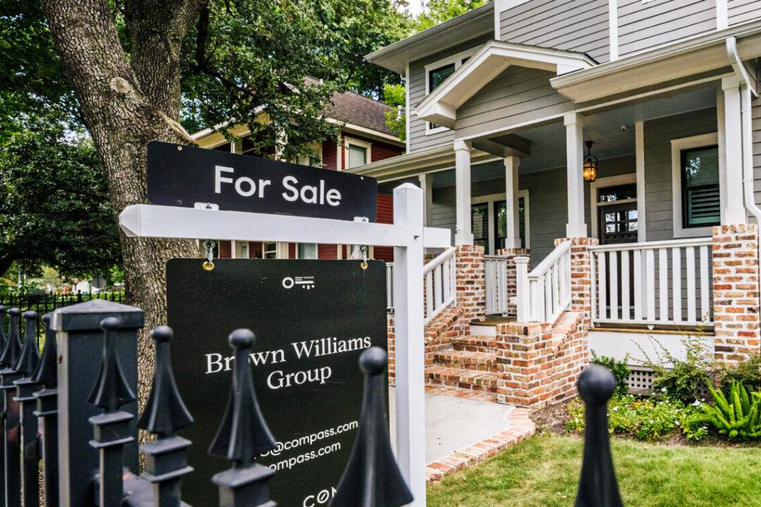 Biden Plan to Combat Corruption Includes New Real Estate Rules