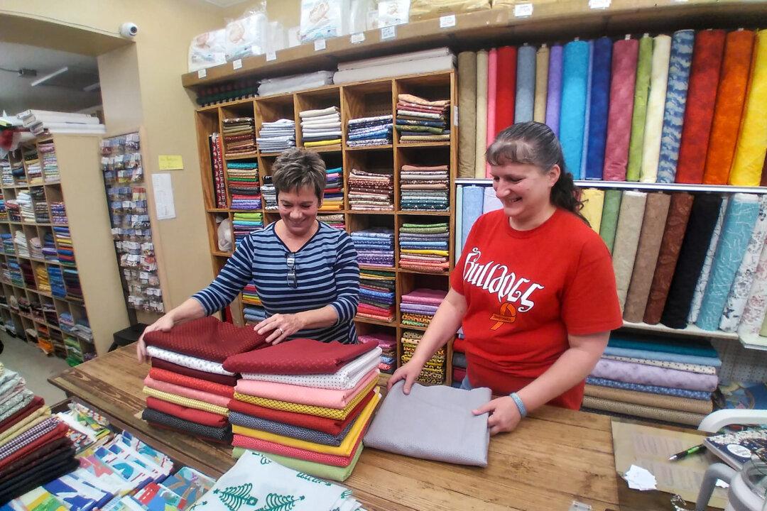 Small Business Profits Drop as 75 Percent Report Inflation Pressures, Says AMEX Survey