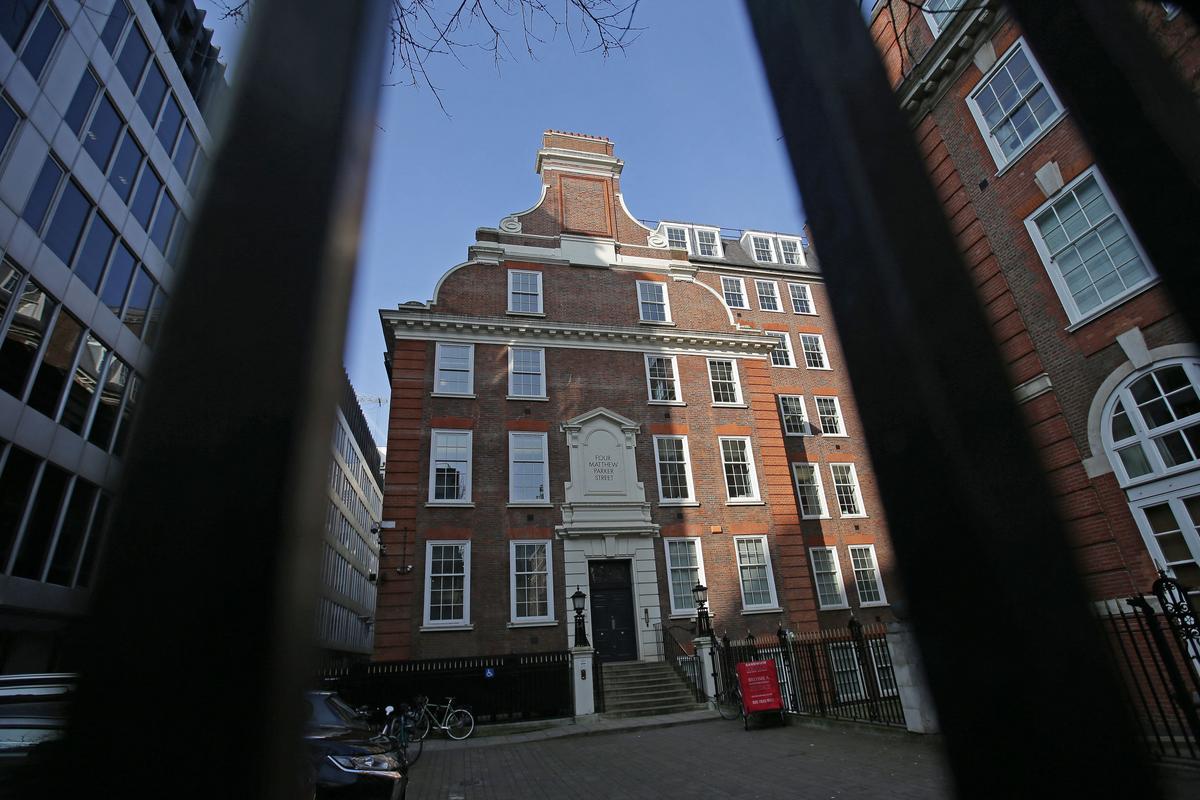 Video Emerges of Tories Mocking COVID Rules at Christmas Party During Pandemic