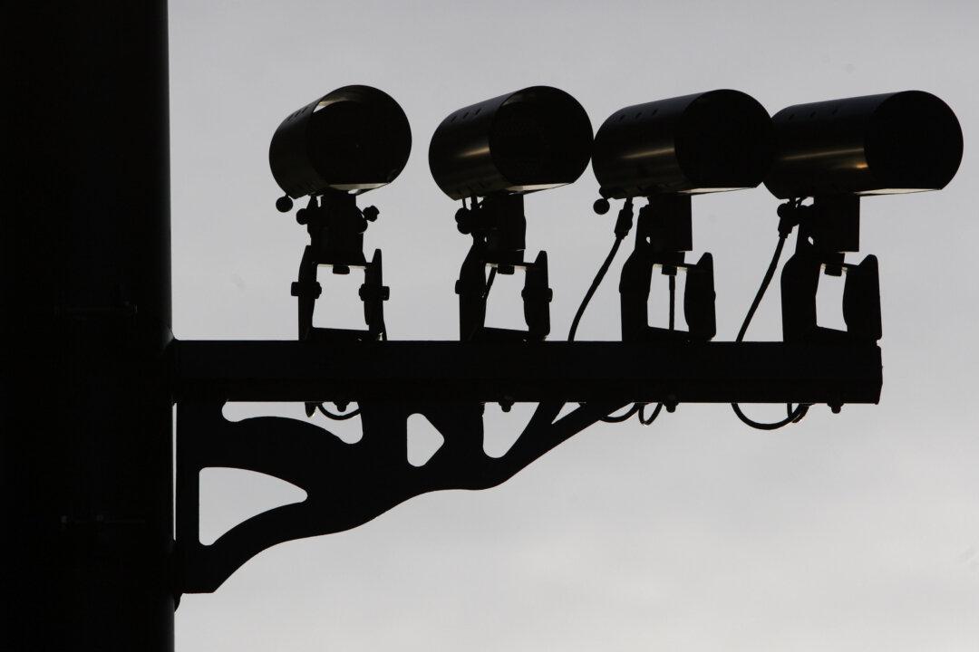LA Neighborhood Buys License Plate Readers to Fight Rising Crime