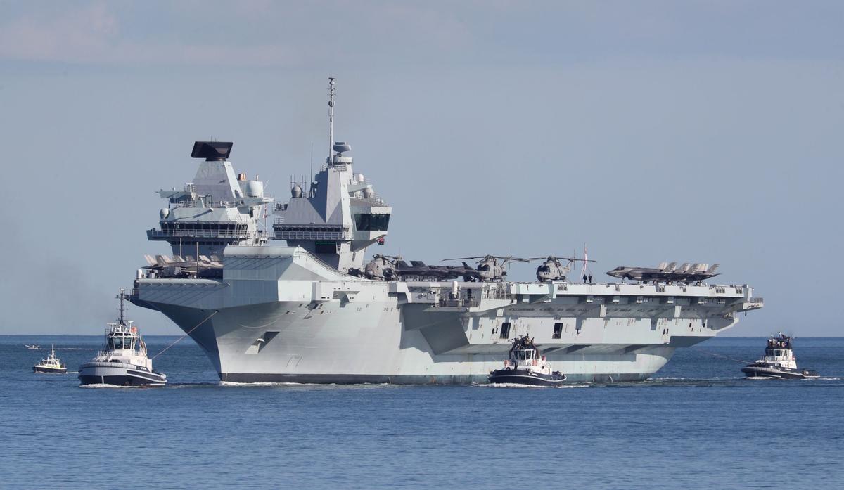 Royal Navy’s Flagship Aircraft Carrier Pulls out of NATO Exercise With Propeller Problem