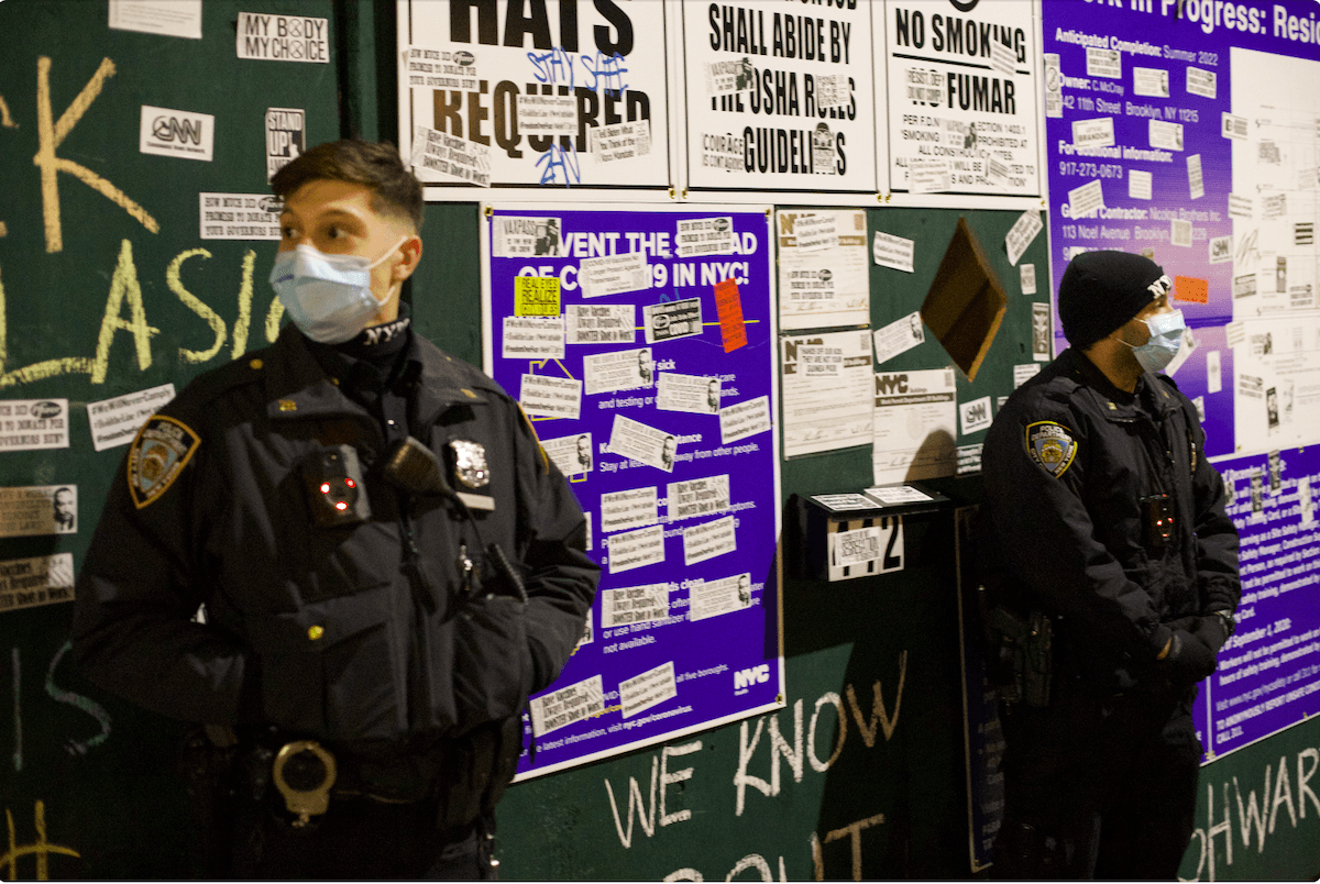 NY Mayor de Blasio’s Residence Vandalized by People Protesting Vaccine Mandate