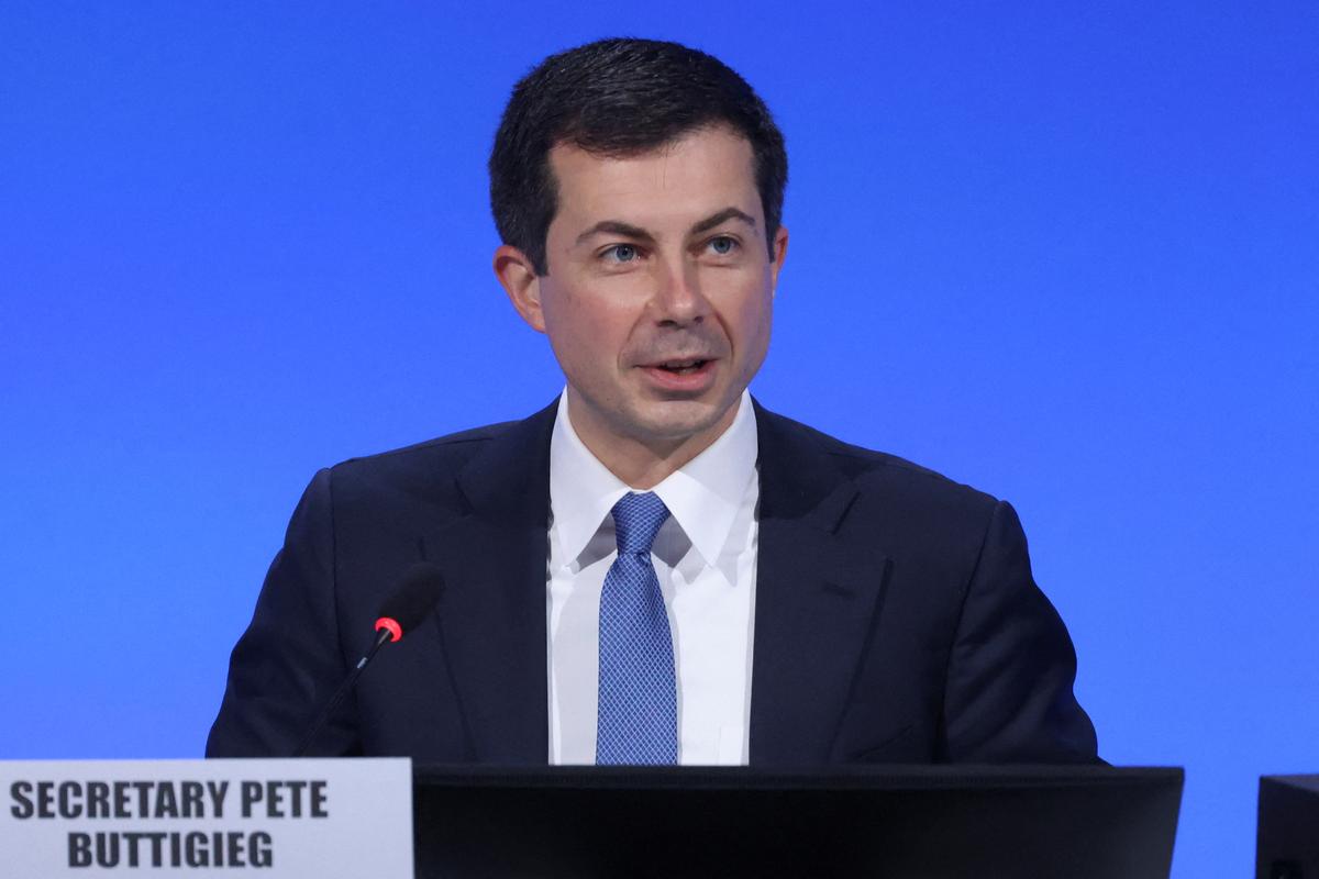 Buttigieg Responds After Hundreds of Flight Cancelations Reported Over July 4 Weekend