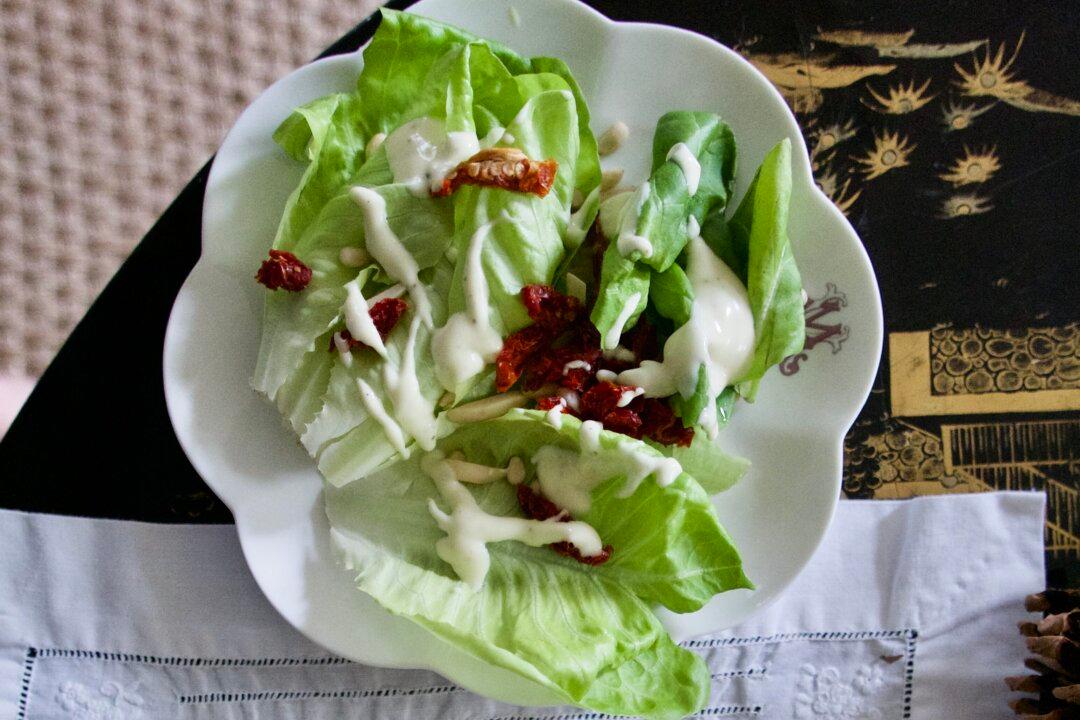 Bibb Salad With Champagne Vinaigrette