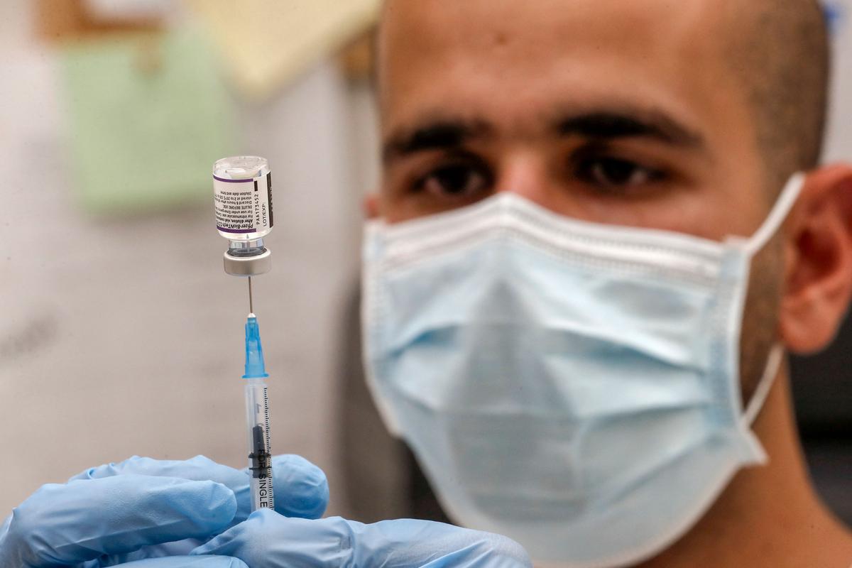 Supermarkets, Groceries Can Exclude Unvaccinated in Australian State: Official