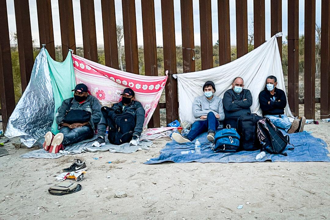 Study: Illegal Aliens Getting Free Lawyers Paid by Local Governments