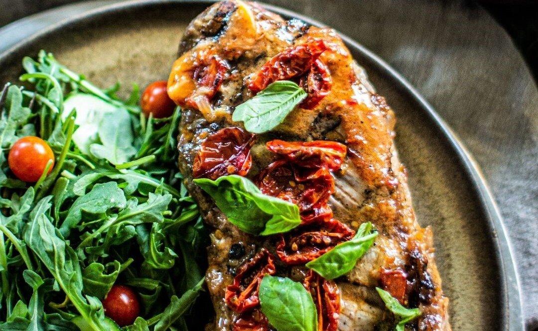 Make Sun-Dried Tomato Butter for a Summery Steak Any Time of Year