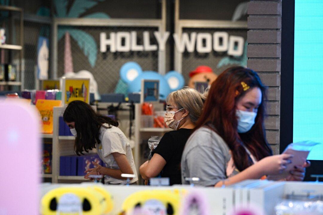 California Orders Statewide Indoor Mask Mandate