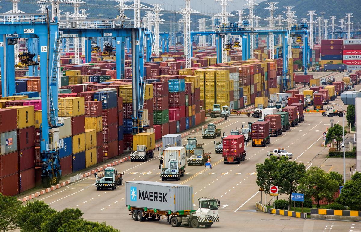 Beijing’s New Import Rules Bring Headaches for Food and Beverage Makers