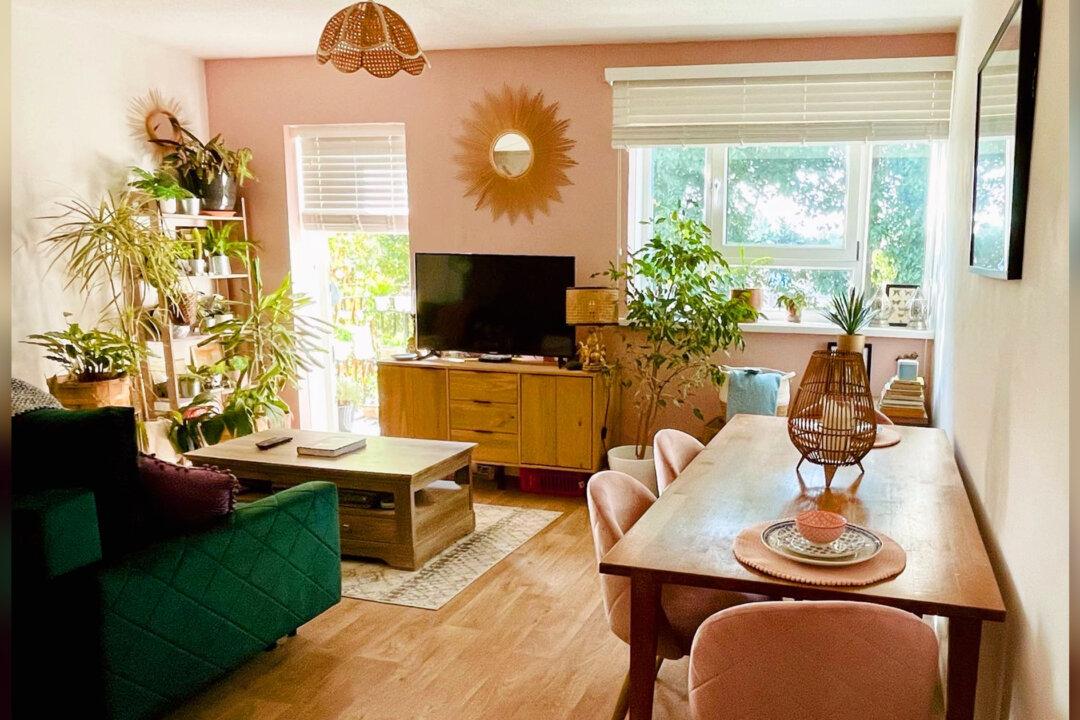 Woman Self-Renovates Her Old Flat for $6,600 Using Upcycled Furniture and Freebie Items