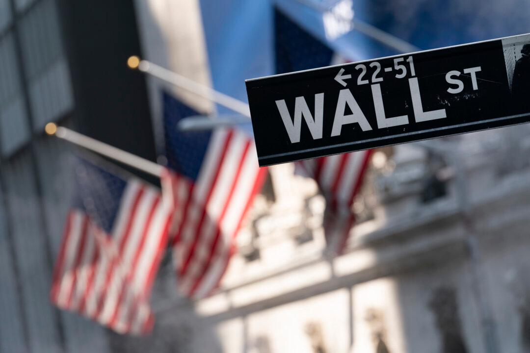 Wall Street Set for Weaker Start After Mixed Payrolls Data