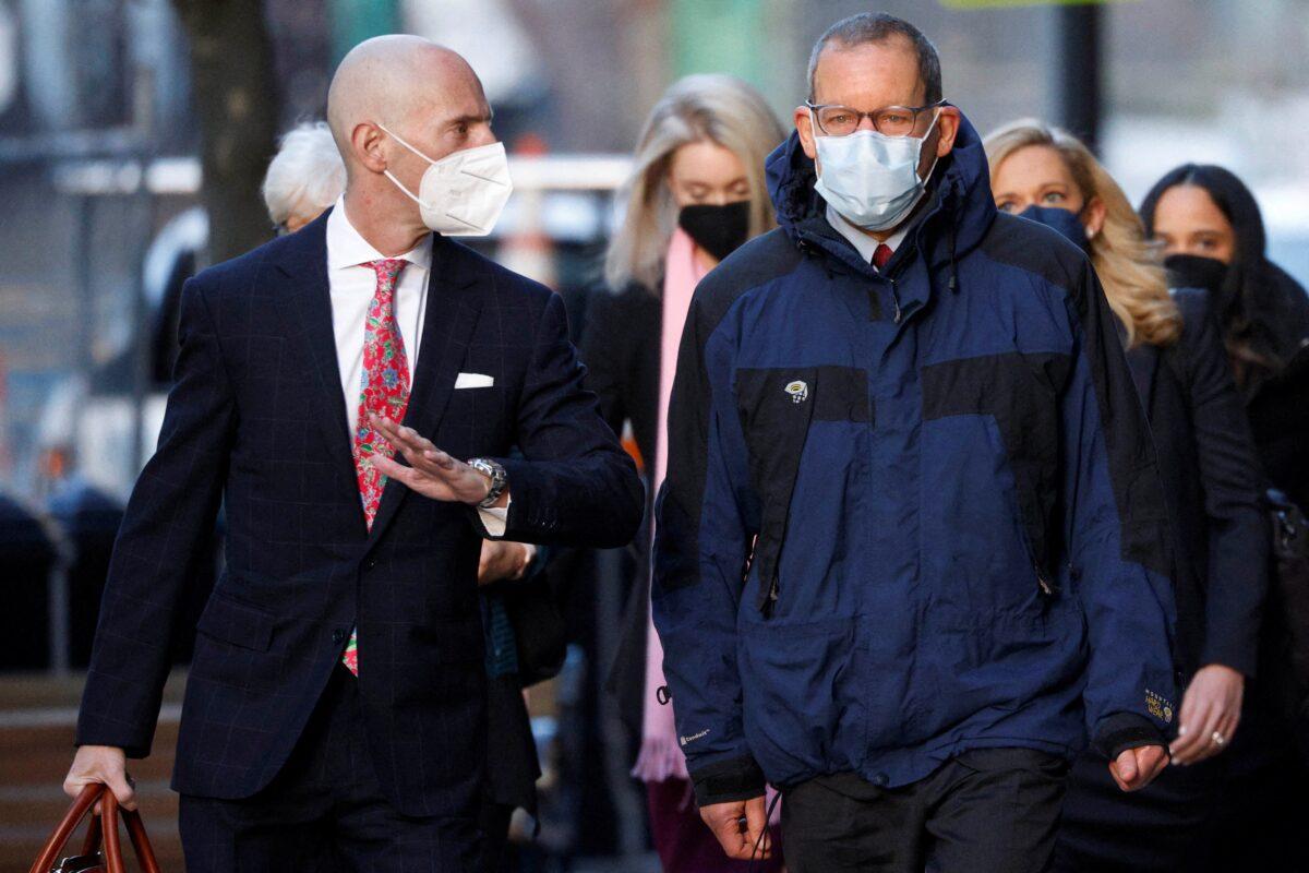 Harvard University nanotechnology professor Charles Lieber arrives at the federal courthouse in Boston, Mass., on Dec. 14, 2021. (Brian Snyder/Reuters)