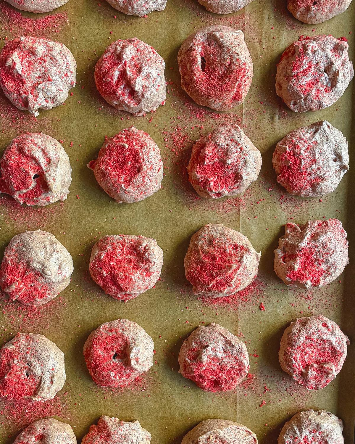 Dreamy Meringue Cookies for Your Christmas Platter