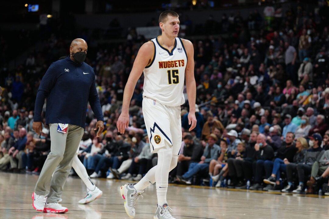 NBA Roundup: Nikola Jokic Gets Tossed, but Nuggets Top Wizards