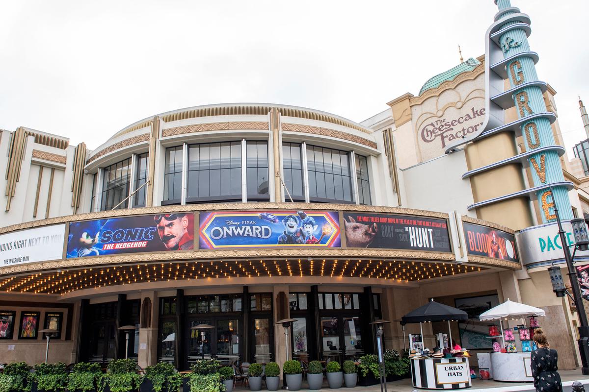 The Grove Adds Wire Fence to Deter Smash-and-Grab Robberies