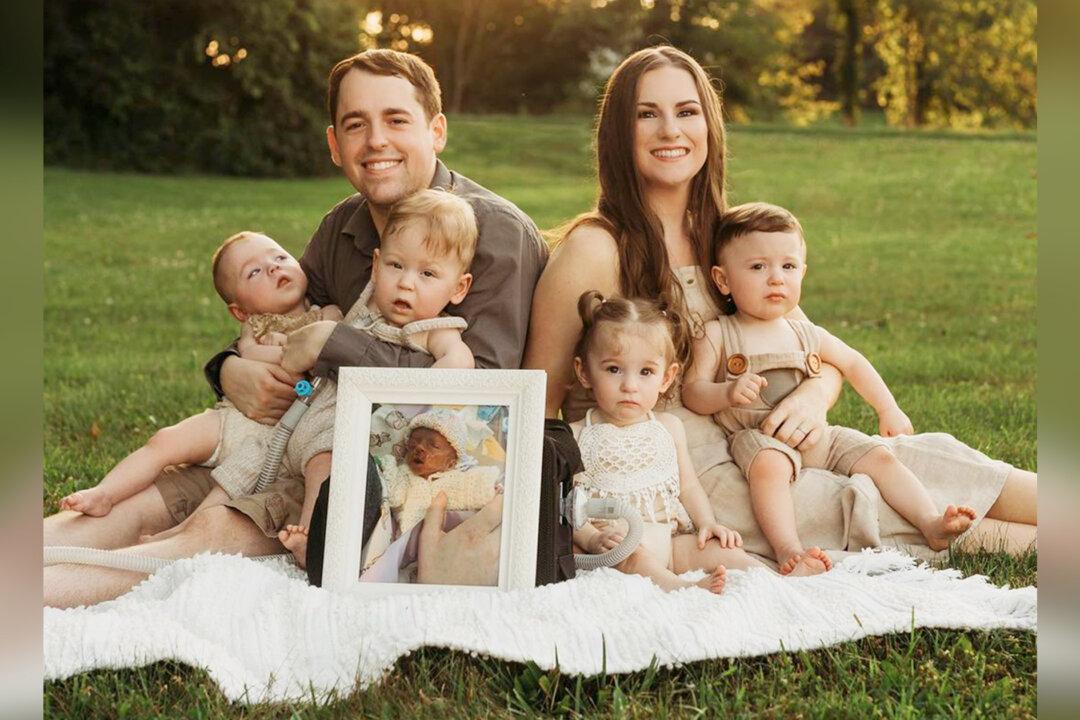 Mom Beats Infertility, and Now 4 of Her Surviving Quintuplet Preemies Are Thriving: ‘It Changed Us’