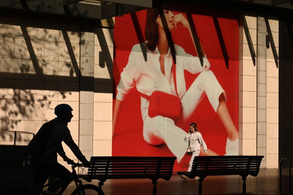 Australian Prime Minister Forecasts Unemployment Rate to Dip Below 4 Percent in 2022