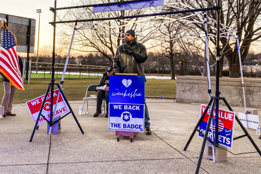 Former Sheriff Says Milwaukee DA, Court Officials ‘Have Blood on Their Hands’ for Christmas Parade Killings