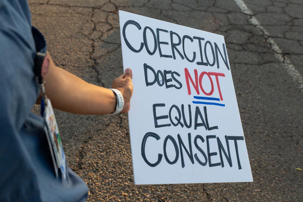 Florida Health Official Suspended After Urging Vaccinations to Employees