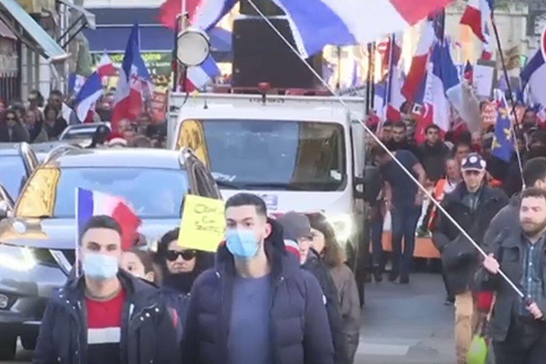 Thousands Protest in Paris Against Virus Measures