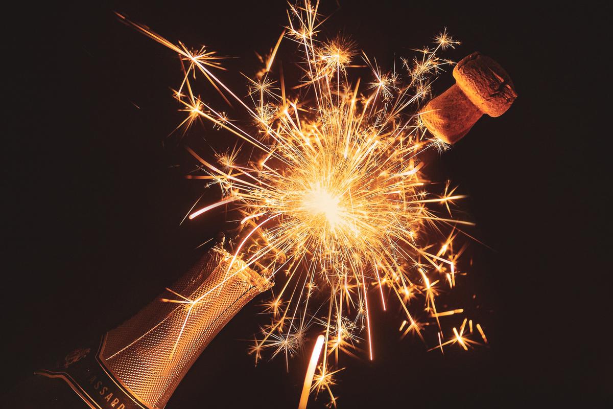 Pop the Cork! 5 Sparkling Wines for Your Holiday Celebrations