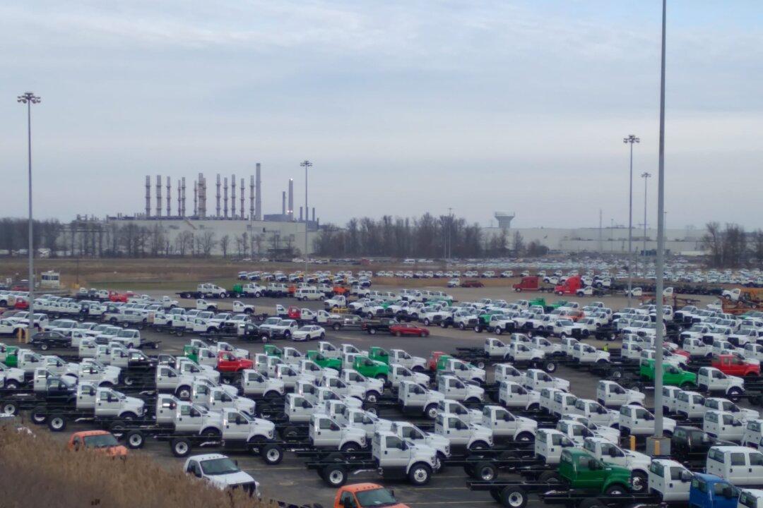 Ohio Rustbelt Future Uncertain as Ford Mulls Taking $900 Million Expansion to Mexico