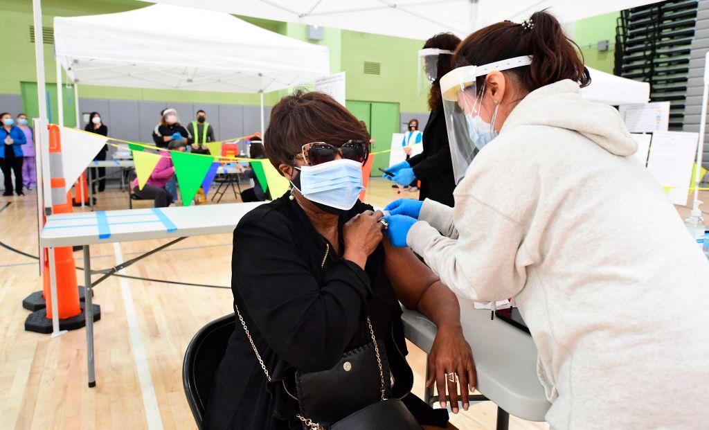 Teachers, Parents Urge LA Unified to Bring Back Unvaccinated Teachers Back