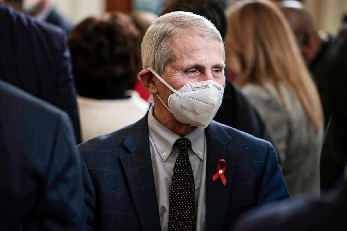 Fauci Says Masks Should Still Be Worn, Even If Vaccinated Against COVID-19