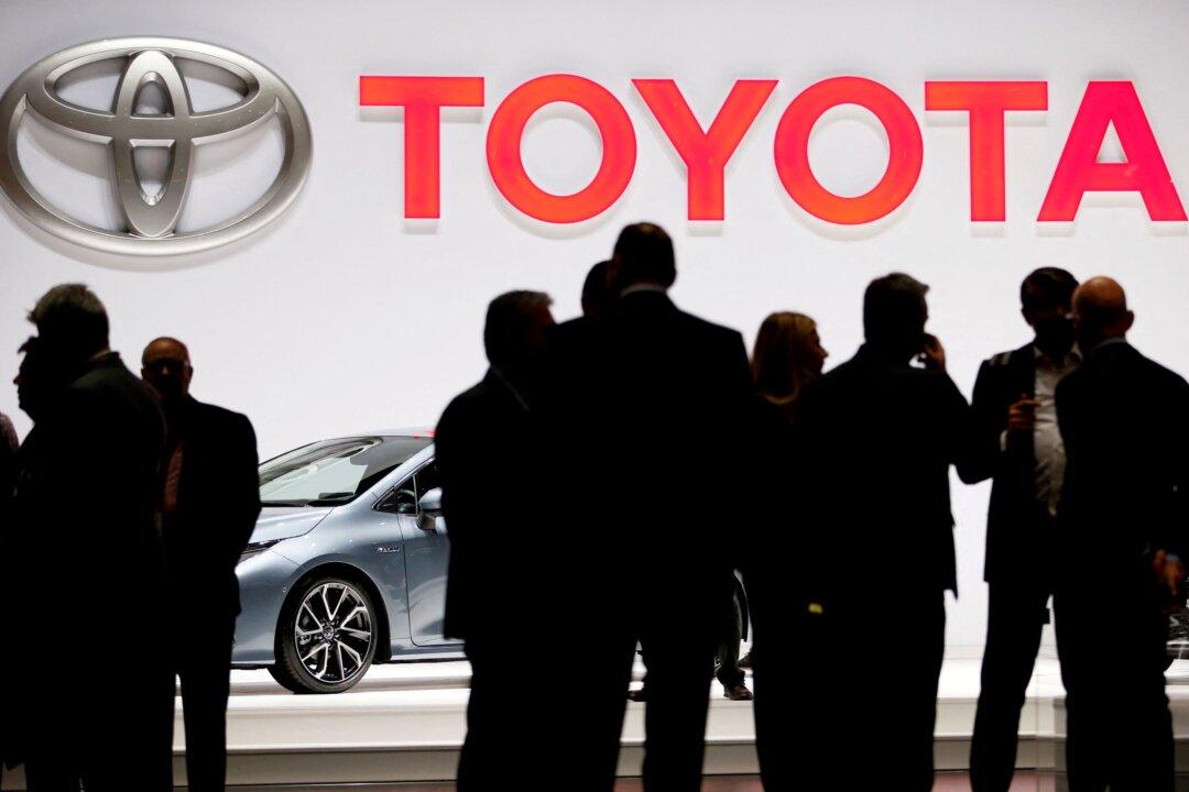 Toyota to Start Car Hardware, Software Update Service in Japan