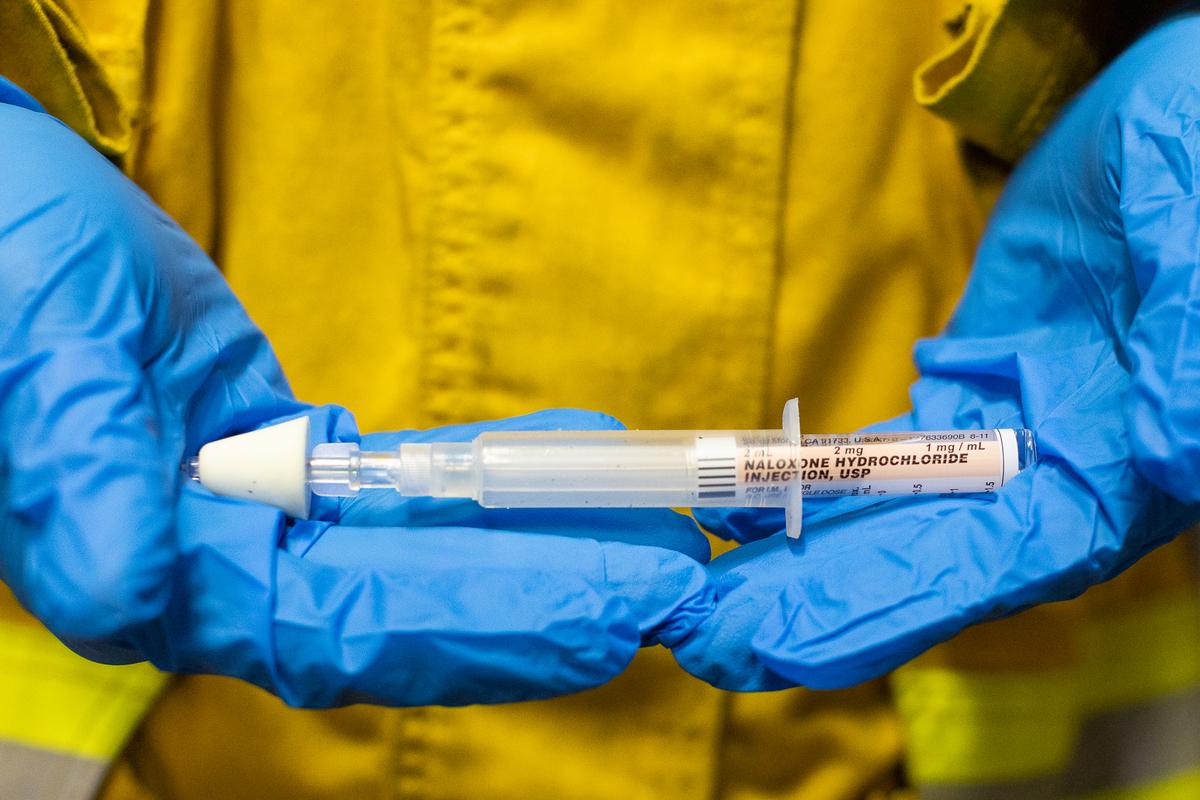 Newsom’s Budget Includes 2 Doses of Opioid Overdose Medicine for Every School