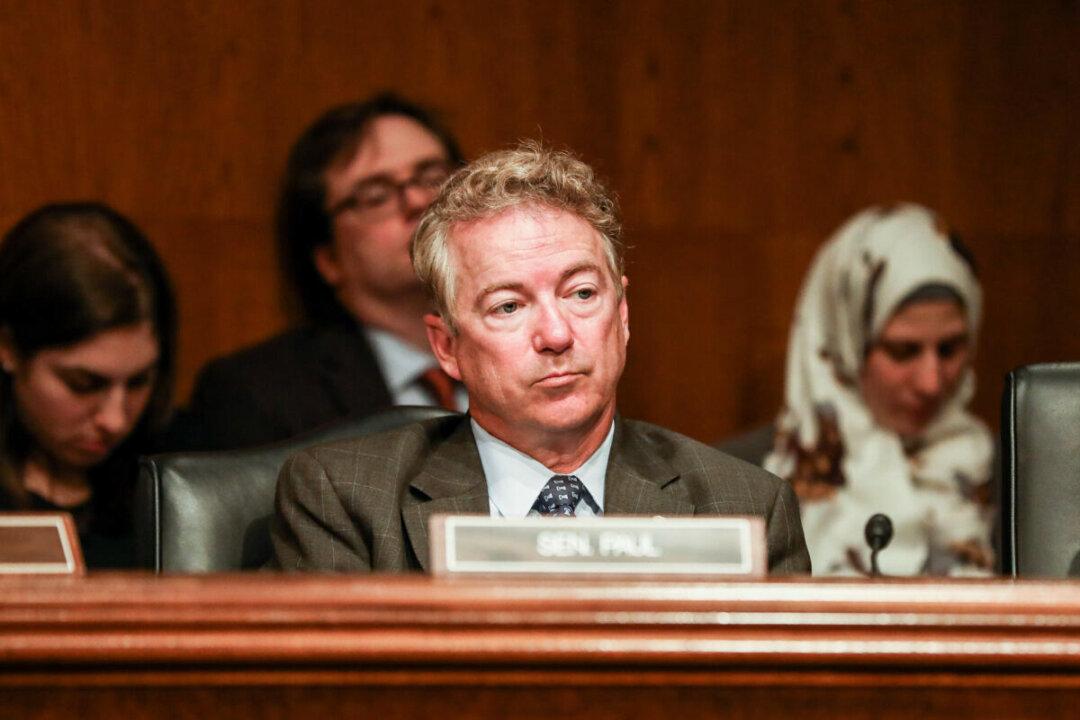 Senate to Advance $40 Billion Ukraine Aid Package Despite Objections by Sen. Rand Paul