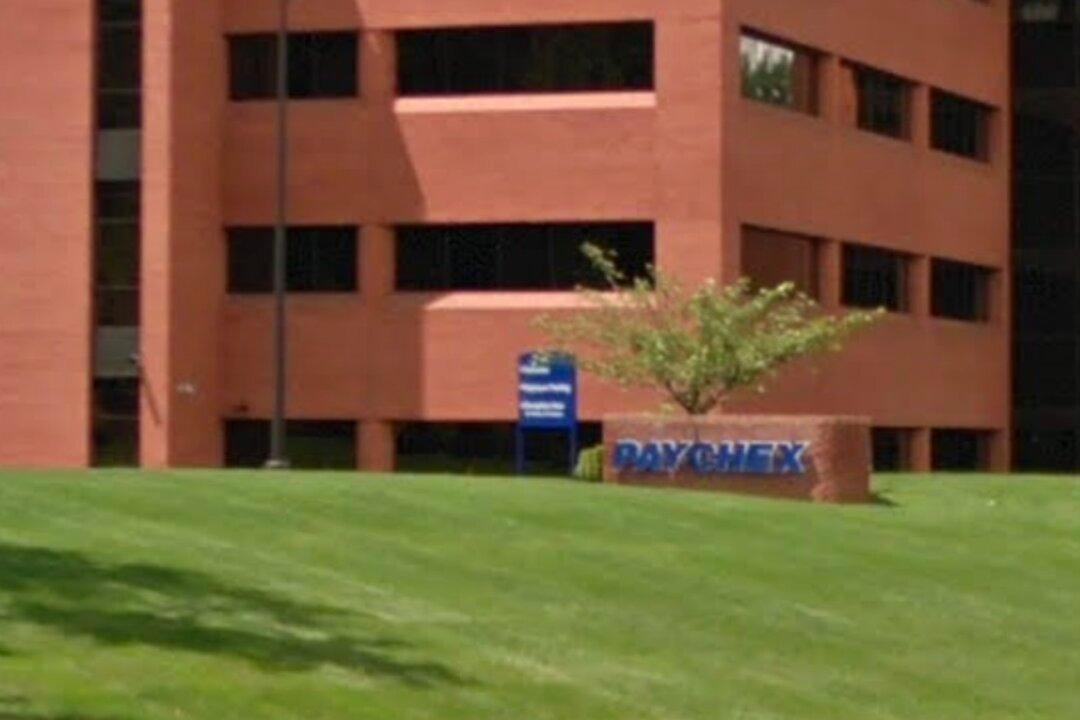 Paychex Tops Q2 Consensus; Raises FY22 Outlook