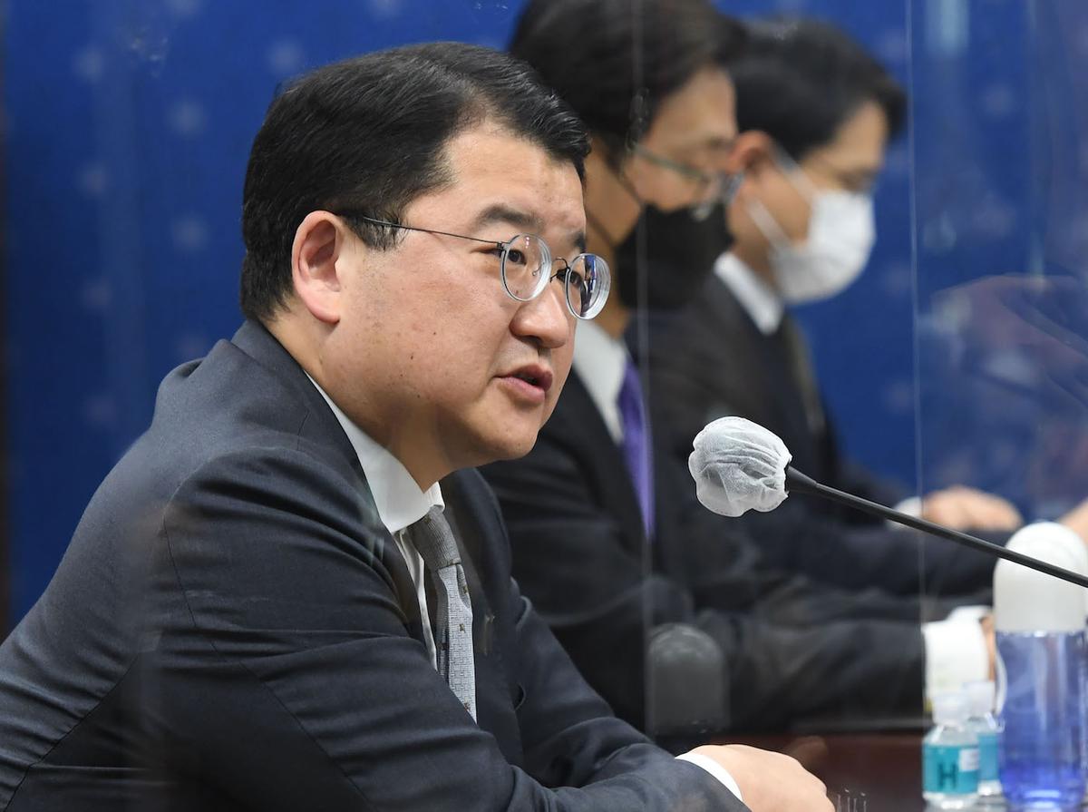 South Korea Holds Bilateral Talks With China After Canceling Invite to Taiwan