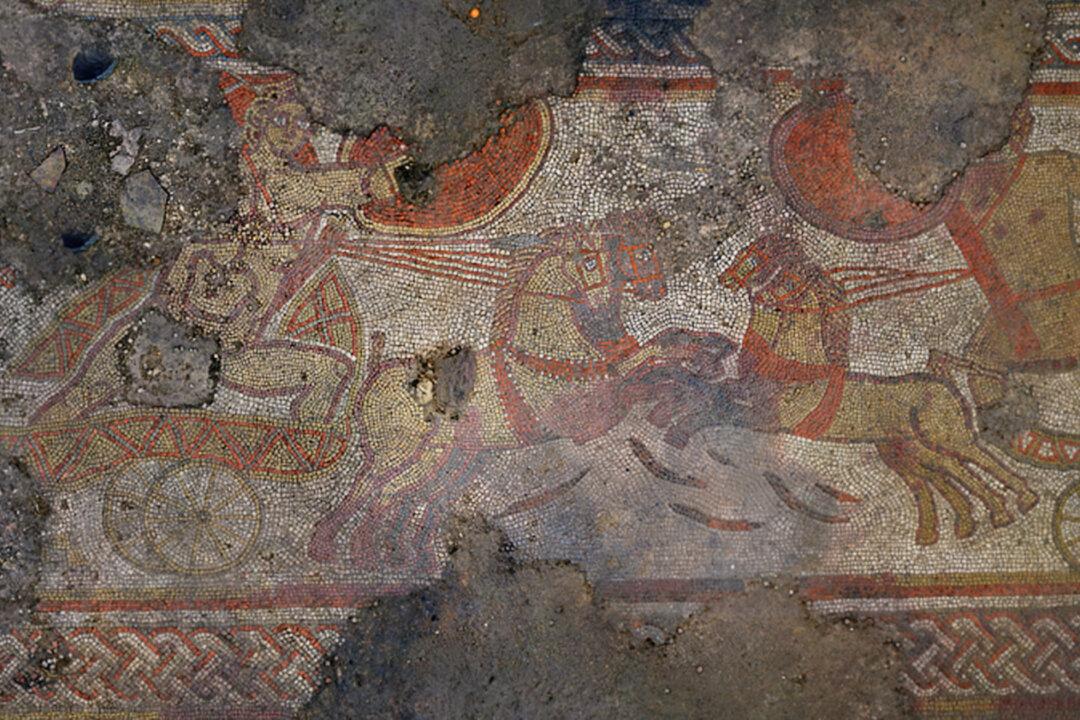 Man in Rutland, UK, Stumbles on 1,700-Year-Old Roman Mosaic of Achilles and Ancient Villa in Farmer’s Field