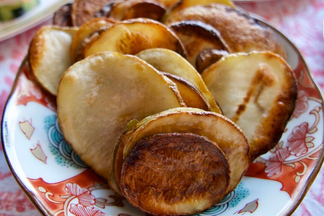 Homemade Potato Chips With Allioli
