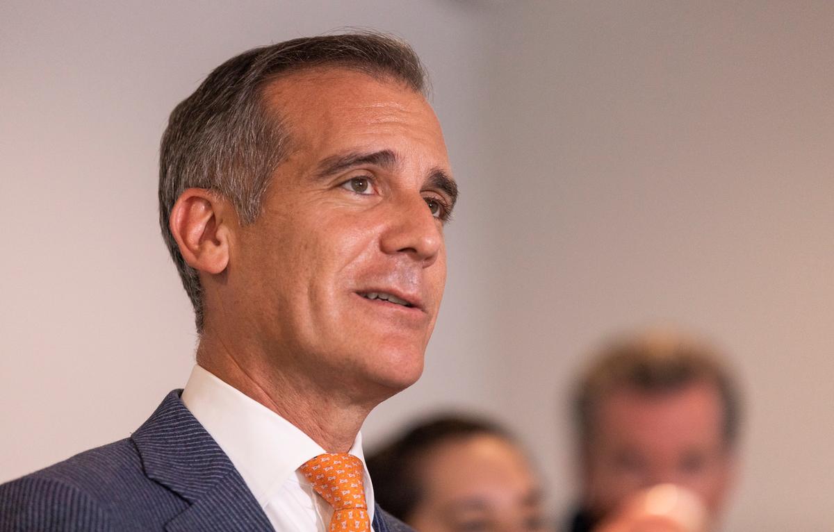 Los Angeles Mayor Garcetti Accused of Perjury by Former Aide