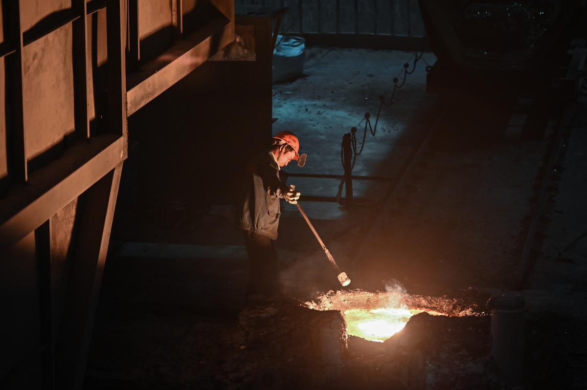 UK Sanctions on Cheap Steel Imports From China Are Under Review