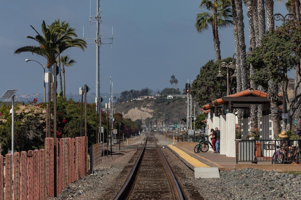 Heavy Rains Delay Repairs to San Clemente Railway Track